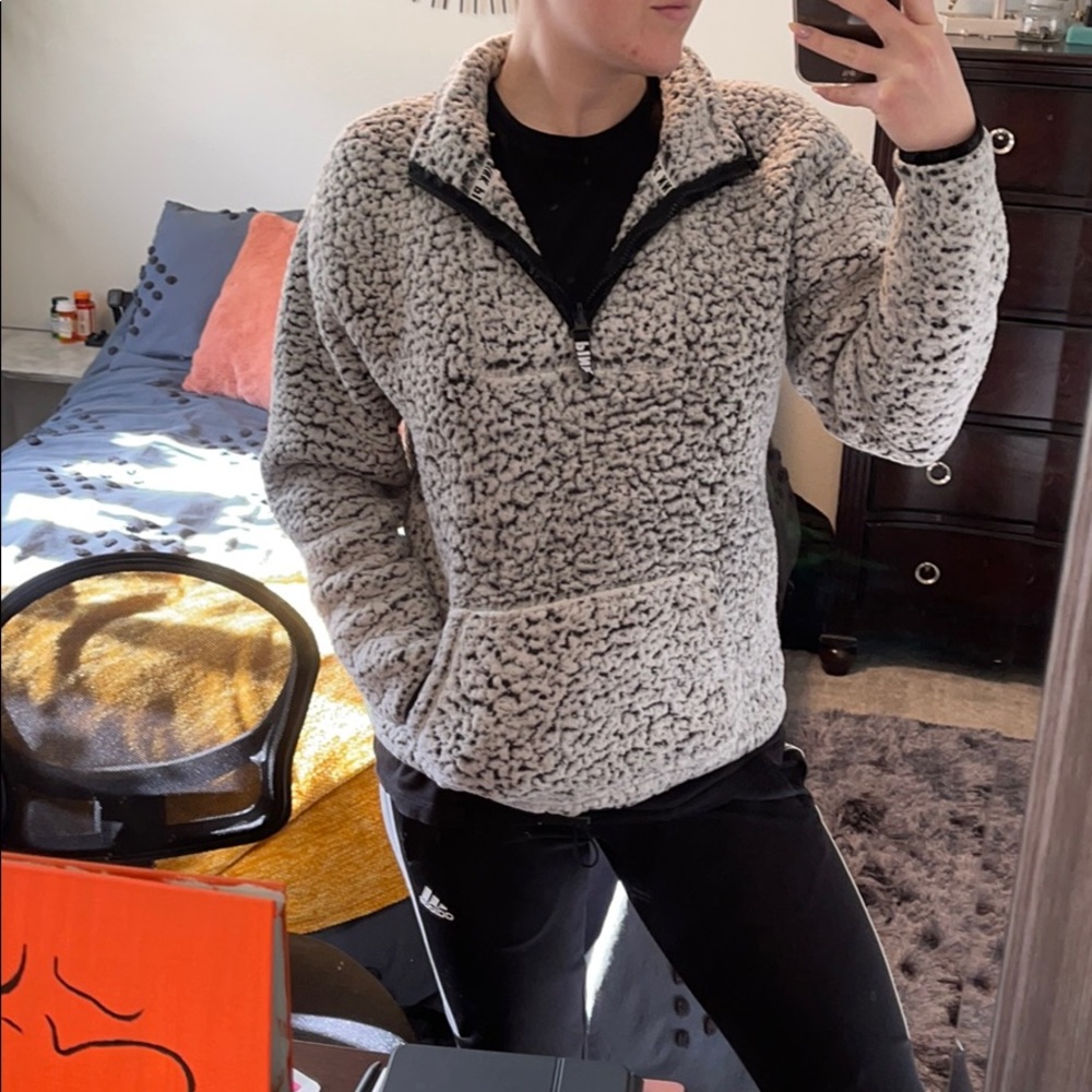 Victoria’s Secret PINK Sherpa Quarter-Zip jacket